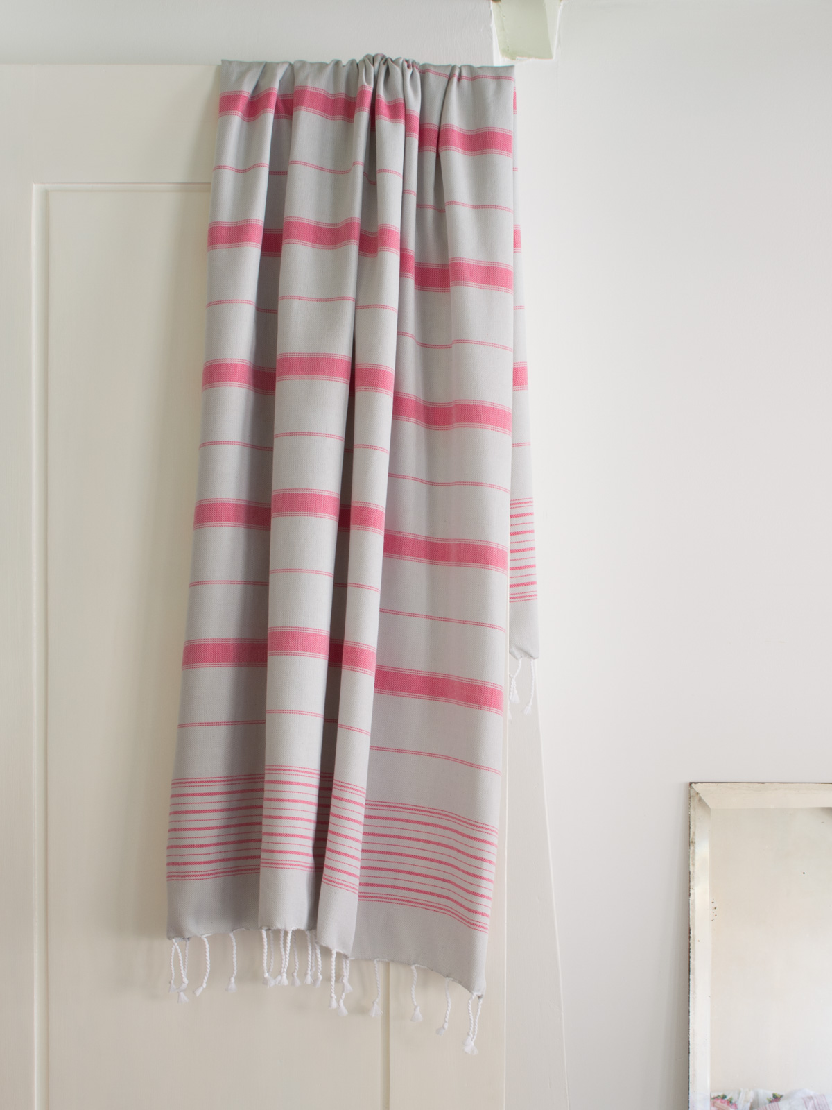 hammam towel light grey/ruby red